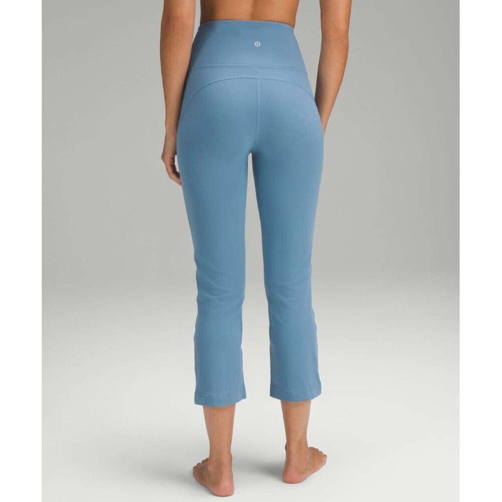 Lululemon Groove Super-High-Rise Crop 23" Nulu Buttery Soft Utility Blue Size 0